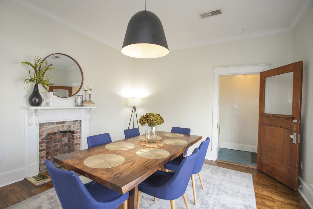 Comparable Dining Room